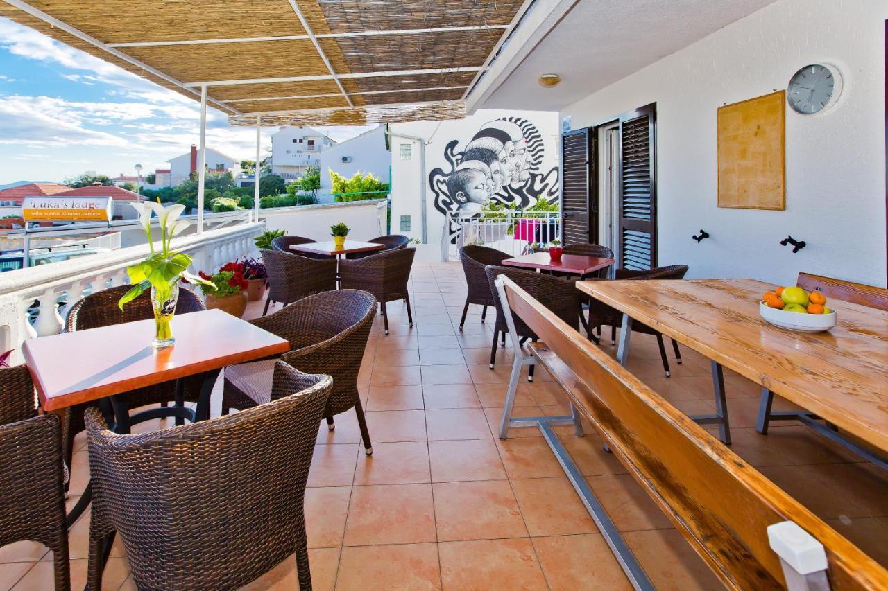 Luka'S Lodge Guesthouse & Hostel Hvar Town Esterno foto