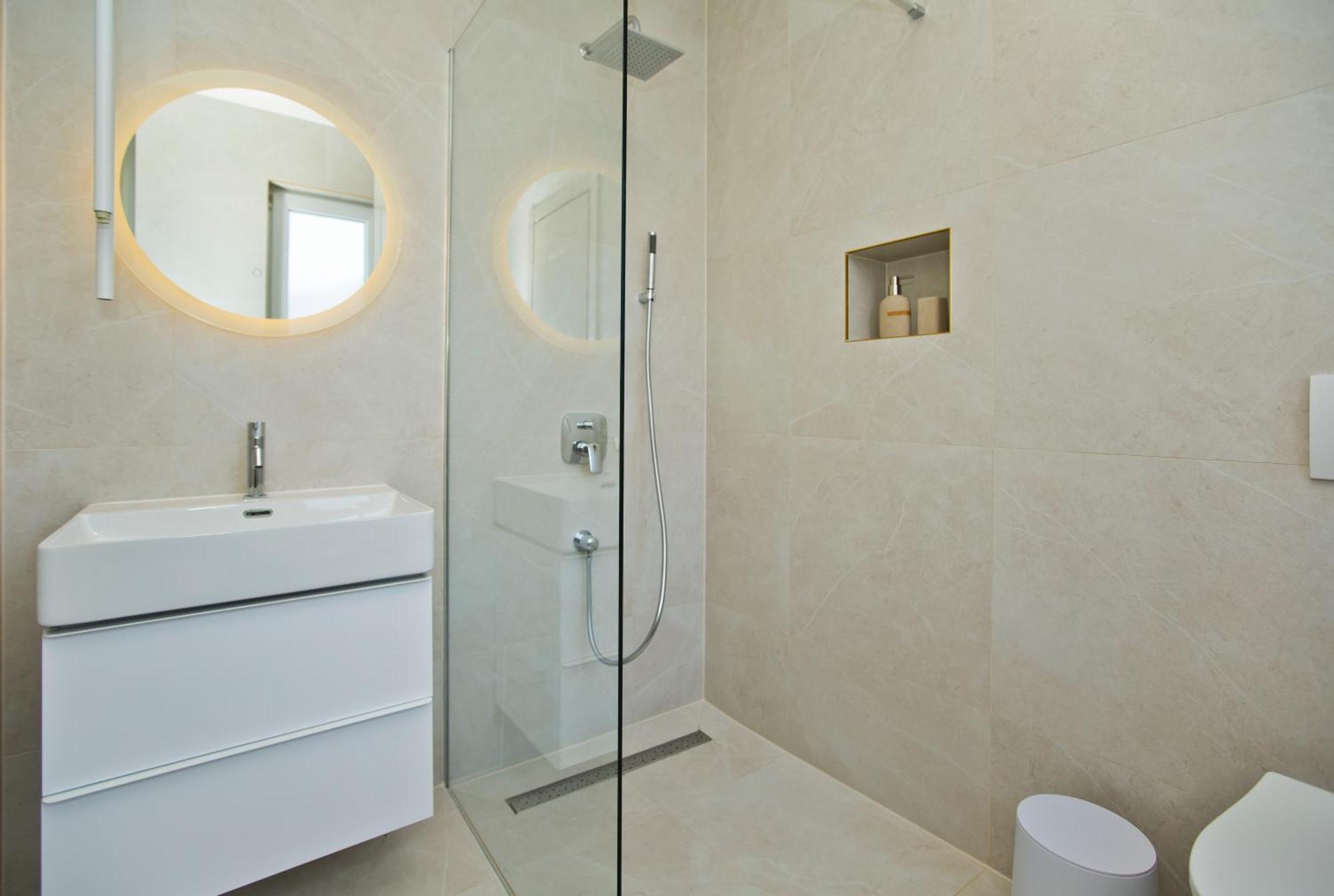 Luka'S Lodge Guesthouse & Hostel Hvar Town Esterno foto
