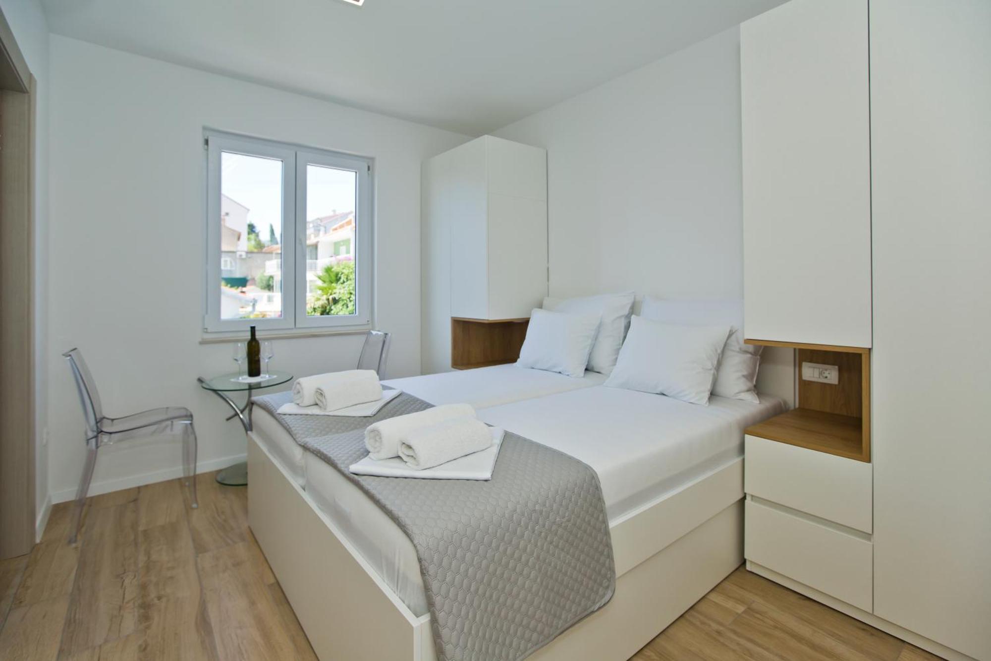 Luka'S Lodge Guesthouse & Hostel Hvar Town Esterno foto