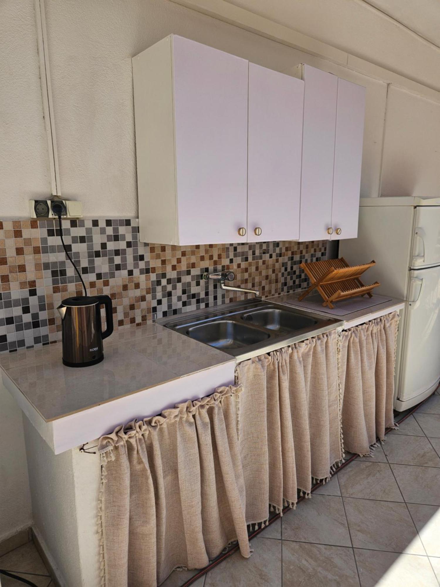 Luka'S Lodge Guesthouse & Hostel Hvar Town Esterno foto